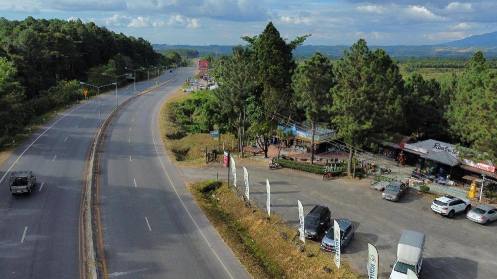 Route12 Hotel Khao Kho Exterior foto